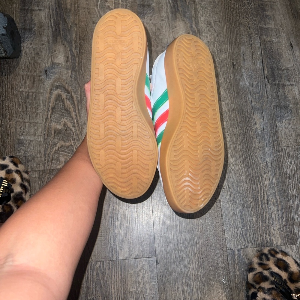 Mens/Womens Adidas White Sneakers with Green and Red Stripes (Only worn once!) - Picture 3 of 3